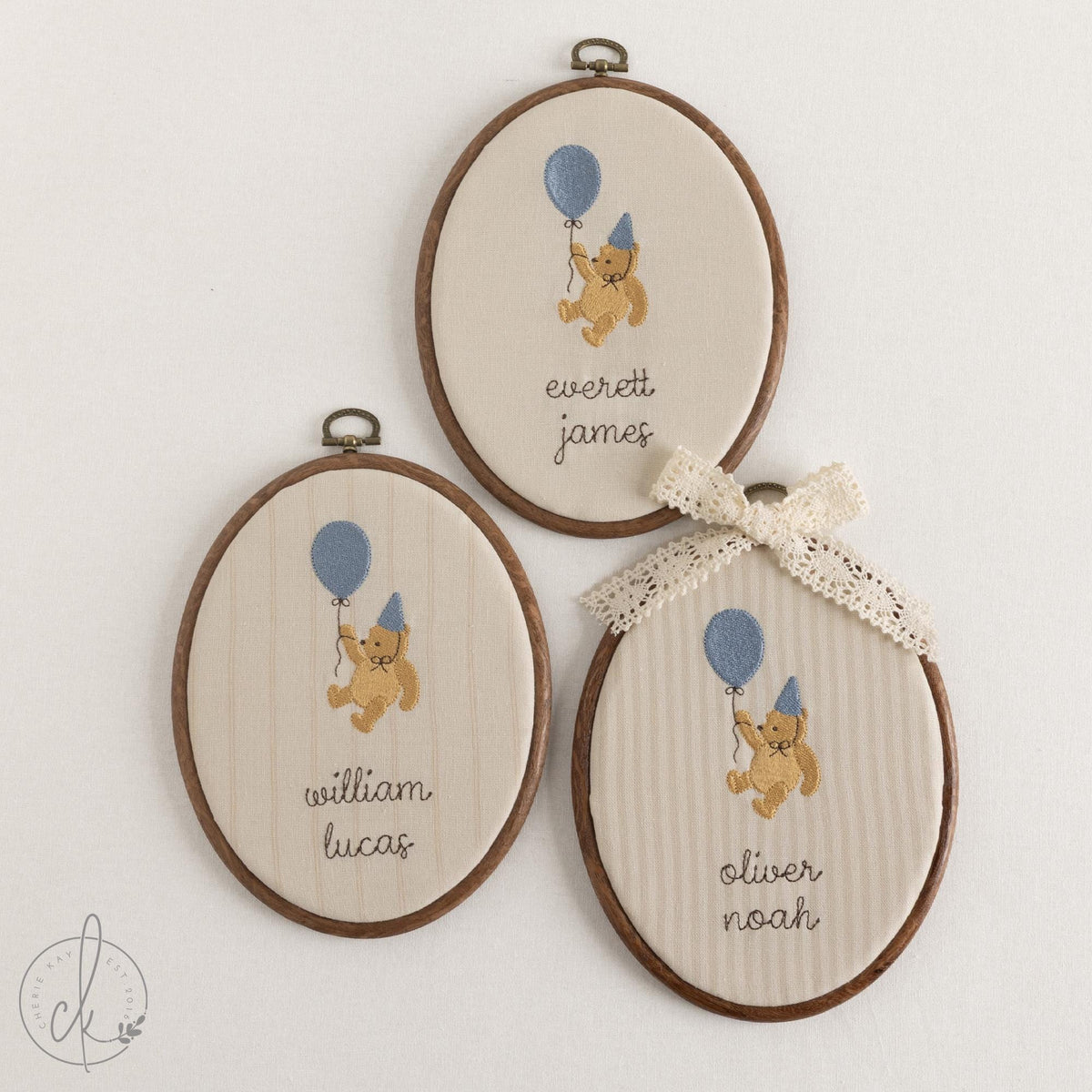 Winnie the Pooh Nursery Decor | Personalized Baby Name Embroidery Hoop | Birth Announcement Keepsake Gift | E9